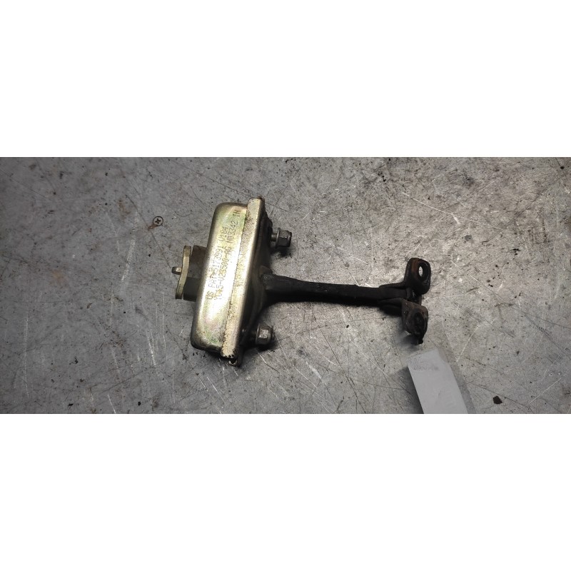 Recambio de retenedor puerta para ford transit mod. 2000 combi ft 260 2.0 corto referencia OEM IAM YC15V23500AC DELANTERA IZQUIE - Blanco 2