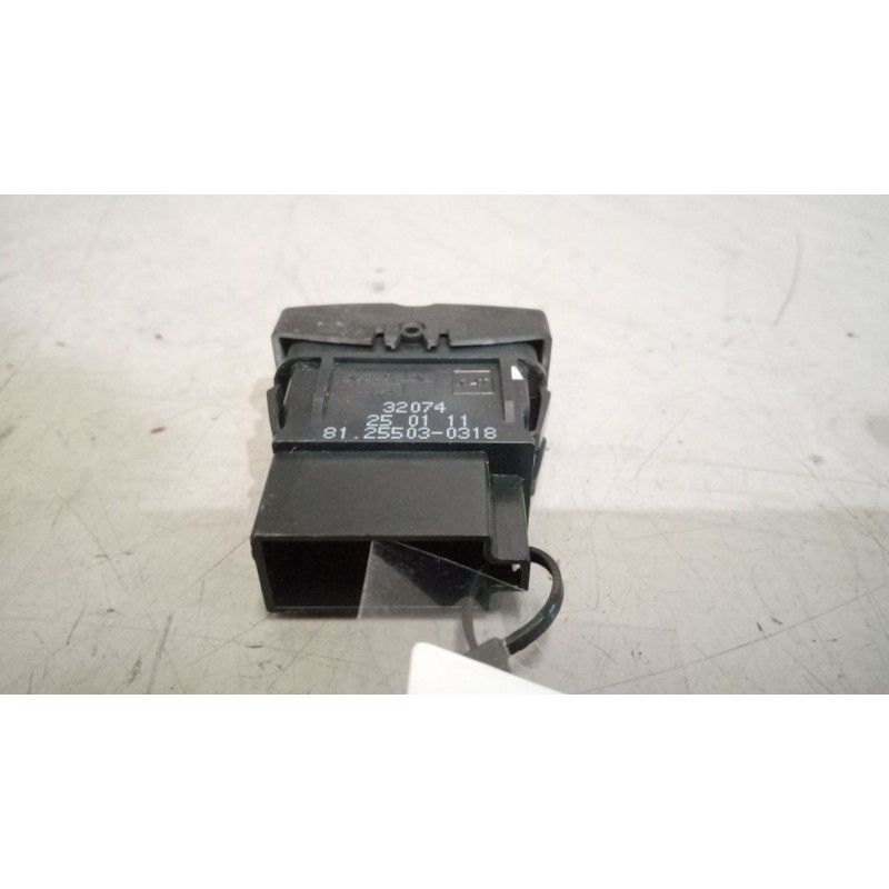 Recambio de interruptor para man tgx 18.480 12.4 diesel referencia OEM IAM 81255030318 - Blanco 3