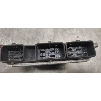 Recambio de centralita motor uce para renault scenic ii authentique referencia OEM IAM 8200321263 8200687138 