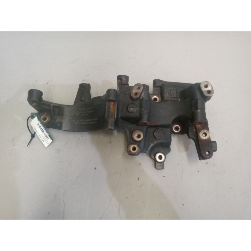 Recambio de soporte alternador para iveco sunrise referencia OEM IAM 0440537  CMB FIAT/IVECO 30F1C - Blanco 3