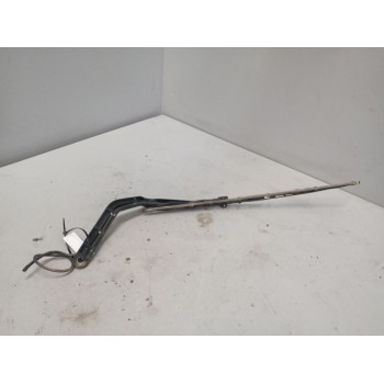 Recambio de brazo limpia delantero izquierdo para nissan atleon tk 80/4 referencia OEM IAM   