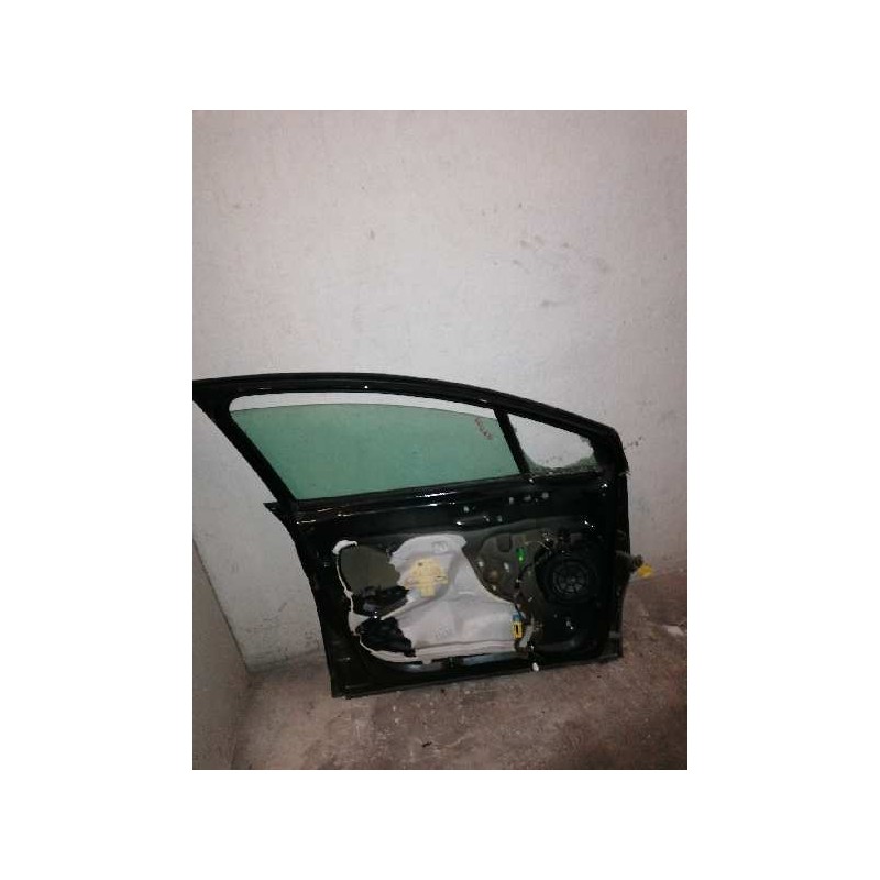 Recambio de puerta delantera izquierda para citroën c4 berlina vtr plus referencia OEM IAM 3