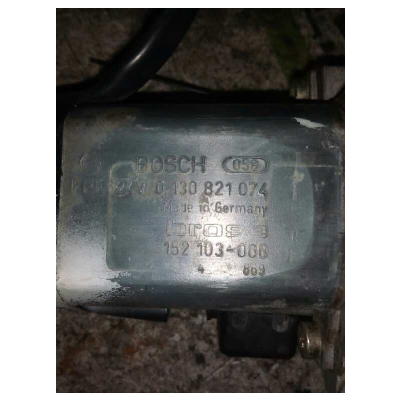 Recambio de motor elevalunas delantero derecho para man f2000 evolution f 2000 fg  flc gran espacio referencia OEM IAM 013082107 - Blanco 2
