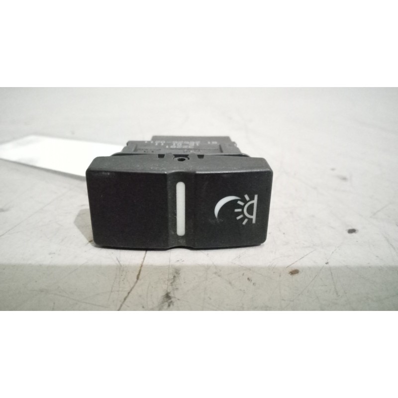 Recambio de interruptor para man tgx 18.xxx 12.4 diesel referencia OEM IAM 81255250211  