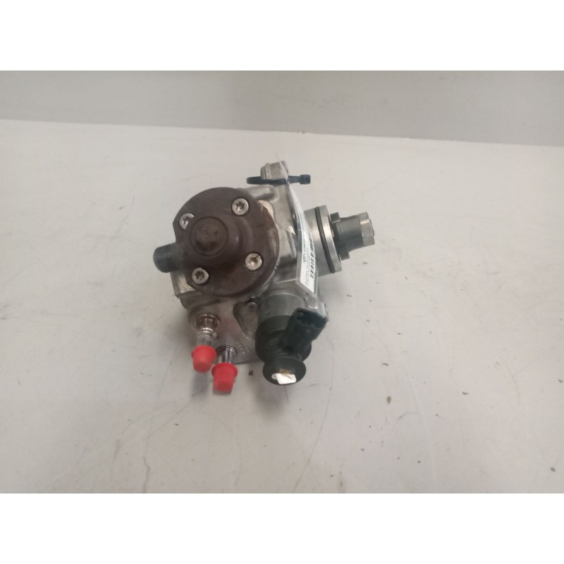 Recambio de bomba inyeccion para iveco sunrise referencia OEM IAM 5801572470  0445010586 - Blanco 5