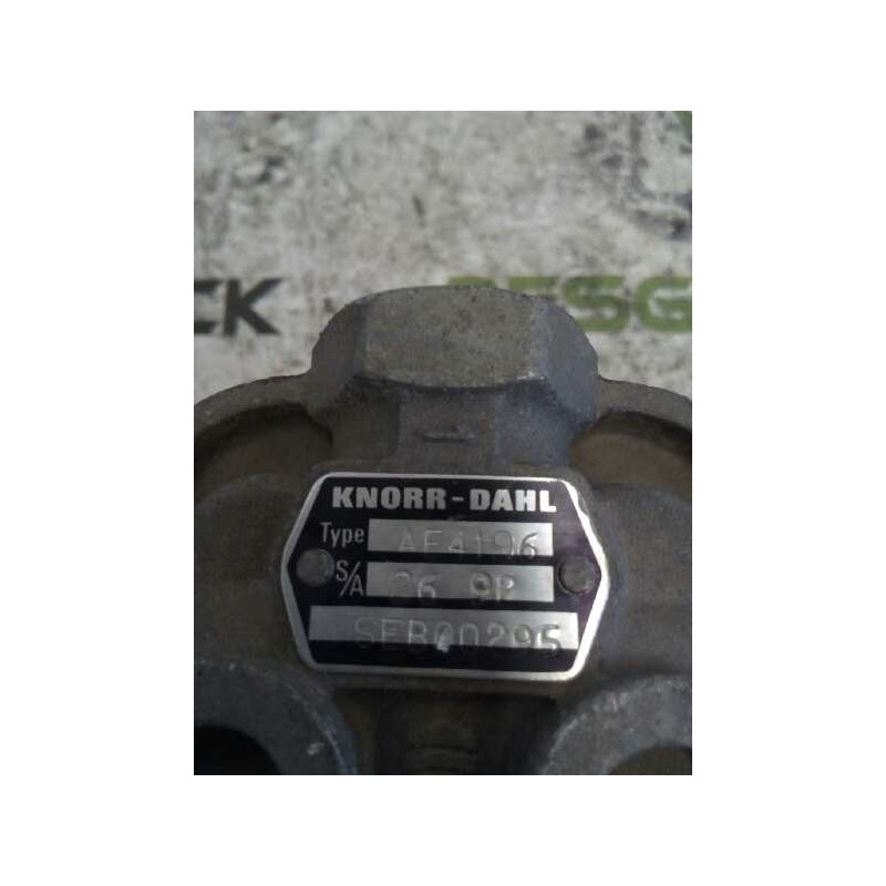 Recambio de valvula aire para renault trucks autobus-furgon r-312 referencia OEM IAM AE4196 1487417907 SEB00295 3