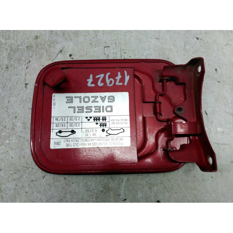 Recambio de tapa exterior combustible para seat ibiza (6k) cl referencia OEM IAM 6K0201121 - Rojo 2