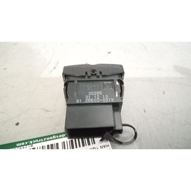 Recambio de interruptor para man tgx 18.480 12.4 diesel referencia OEM IAM 81255030319 - Blanco 2