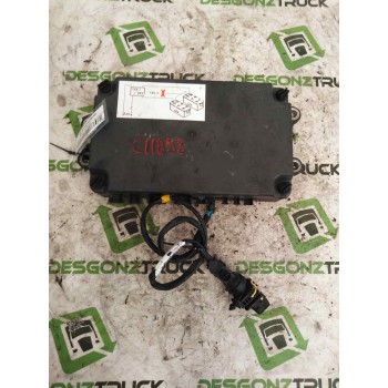 CAJA RELES / FUSIBLES 21717590 