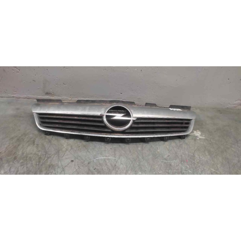 Recambio de rejilla delantera central para opel zafira b cosmo referencia OEM IAM - Negro 3