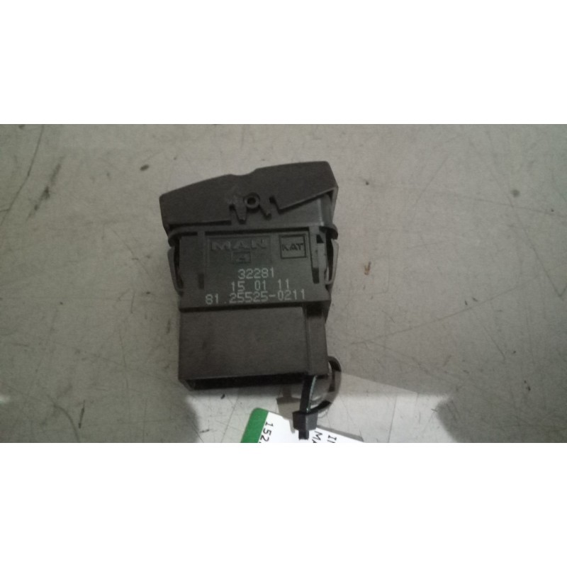 Recambio de interruptor para man tgx 18.480 12.4 diesel referencia OEM IAM 81255250211 - Blanco 2