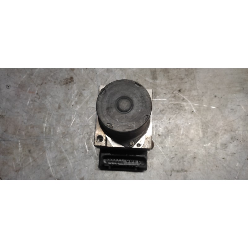 Recambio de abs para renault megane ii classic berlina dynamique referencia OEM IAM 8200038695 3