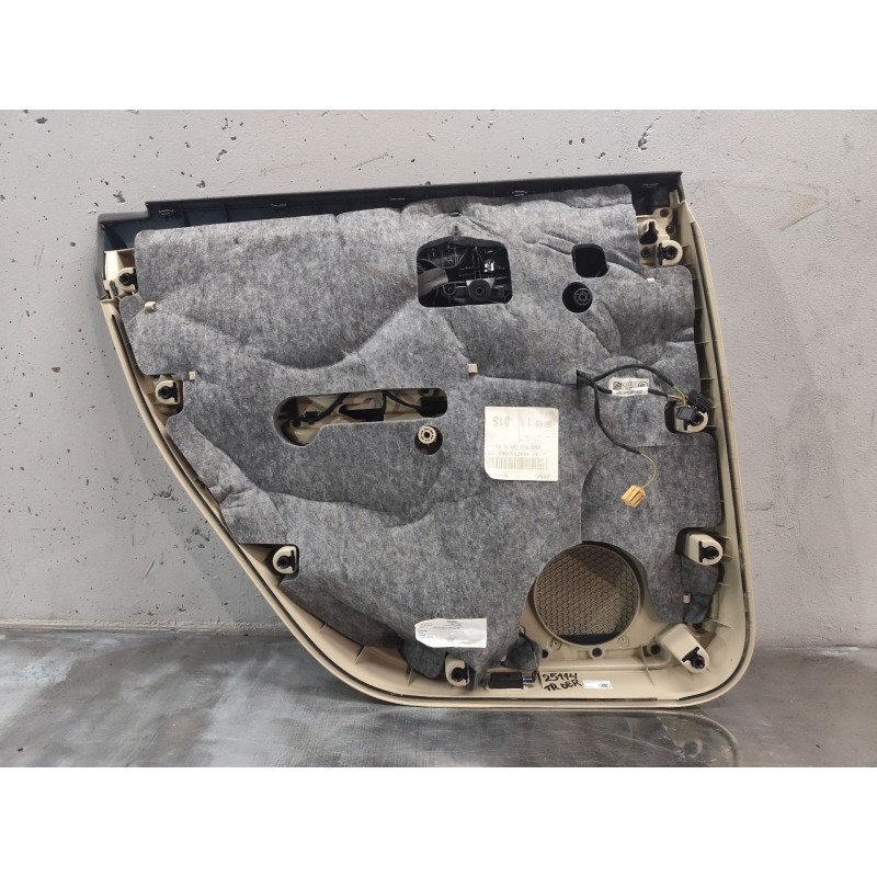 Recambio de guarnecido puerta trasera derecha para audi q7 (4mb, 4mg, 4mq) 3.0 tdi quattro referencia OEM IAM - Negro 2
