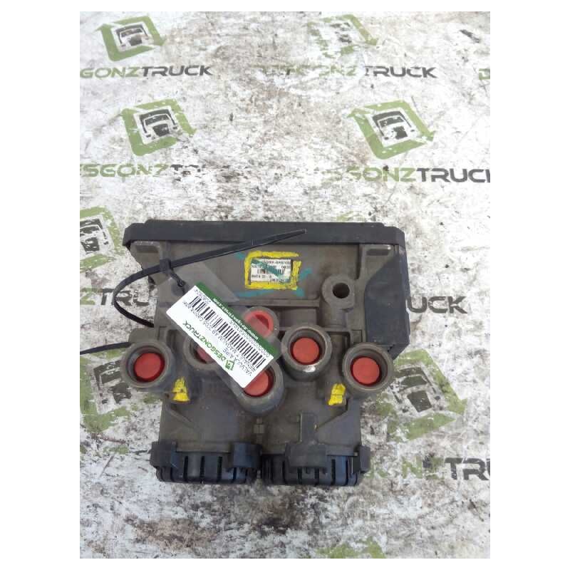 Recambio de valvula aire para renault magnum ab 2005 cabina adel.tractor semirr. 4x2 4xx.18 gran espacio referencia OEM IAM 2082 - Blanco