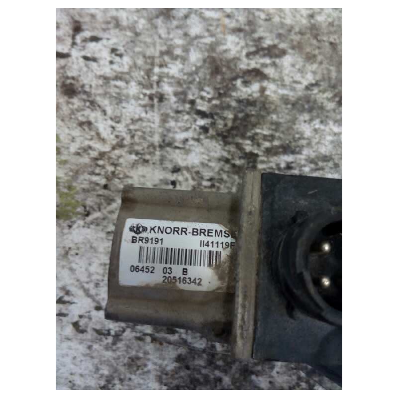 Recambio de valvula aire para renault magnum ab 2005 cabina adel.tractor semirr. 4x2 4xx.18 gran espacio referencia OEM IAM 2051 - Blanco 2