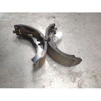 Recambio de zapatas de freno traseras para elnagh t-loft 582 referencia OEM IAM  DERECHA 