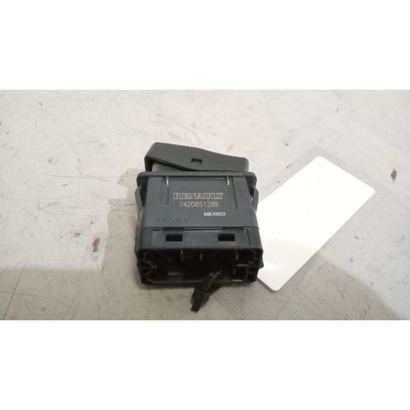 Recambio de interruptor para renault magnum ab diesel referencia OEM IAM 7420851289 - Blanco 2