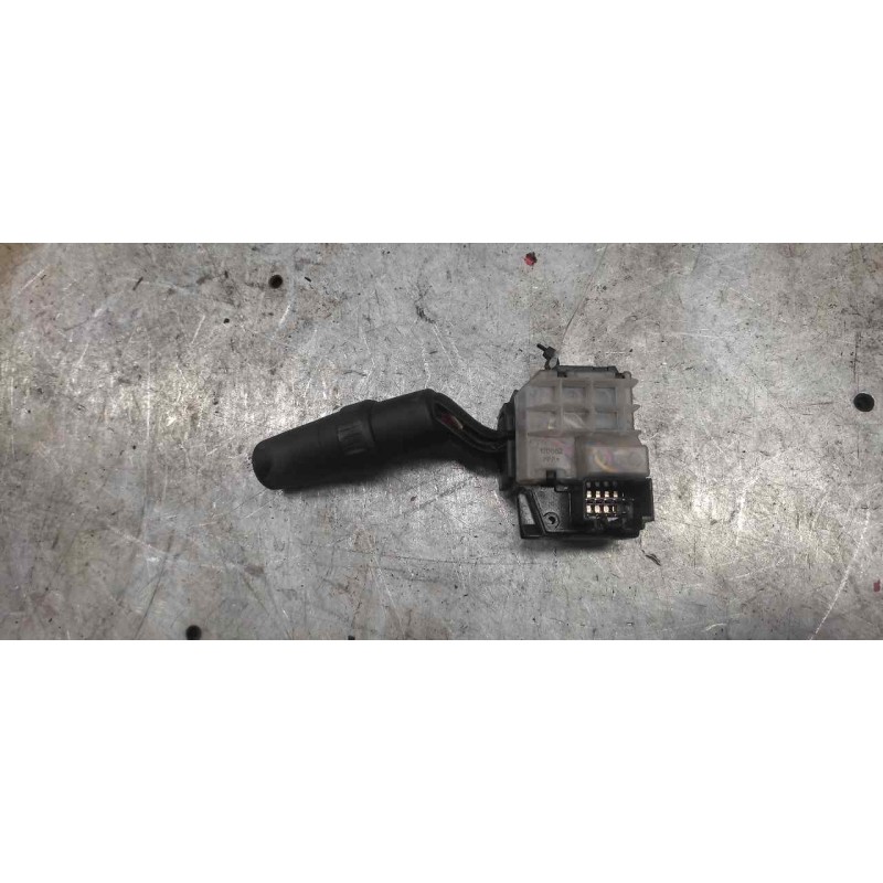 Recambio de mando limpia para mazda 5 berl. (cr) 2.0 crtd active+ (105kw) referencia OEM IAM 17D682 - Negro 2