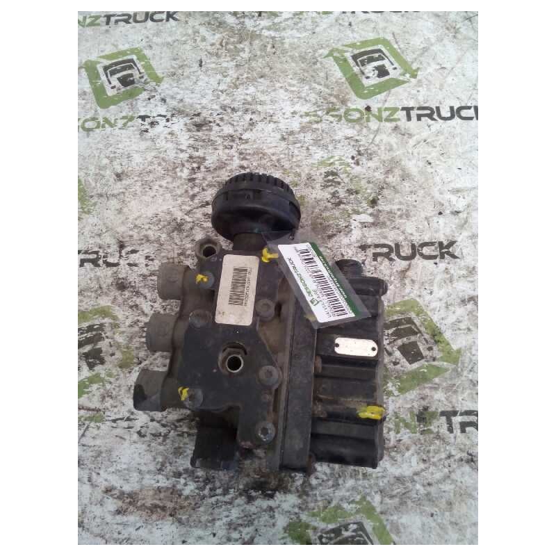Recambio de valvula aire para renault magnum ab 2005 cabina adel.tractor semirr. 4x2 4xx.18 gran espacio referencia OEM IAM 5010 - Blanco