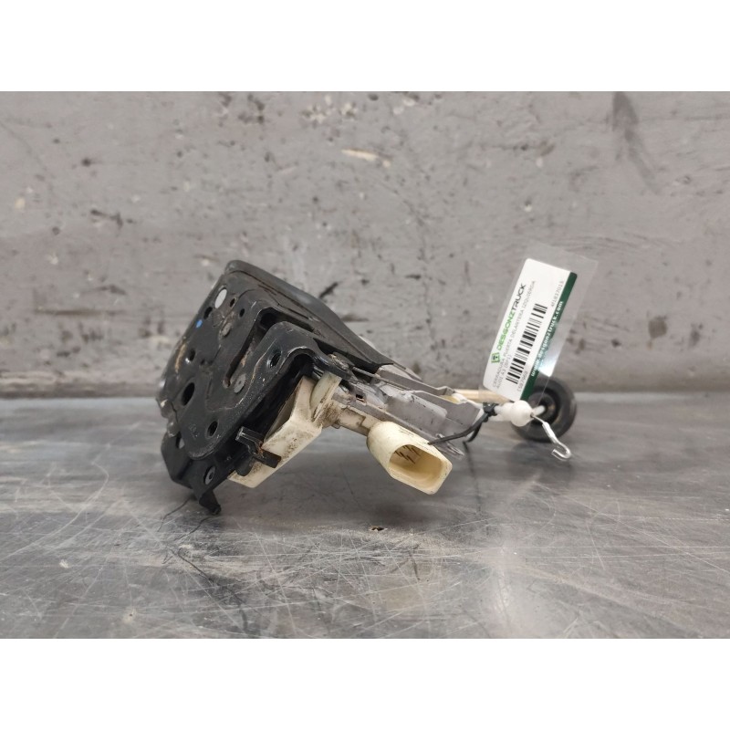 Recambio de cerradura puerta delantera izquierda para audi a3 (8p1) 2.0 tdi 16v referencia OEM IAM 4f1837015  