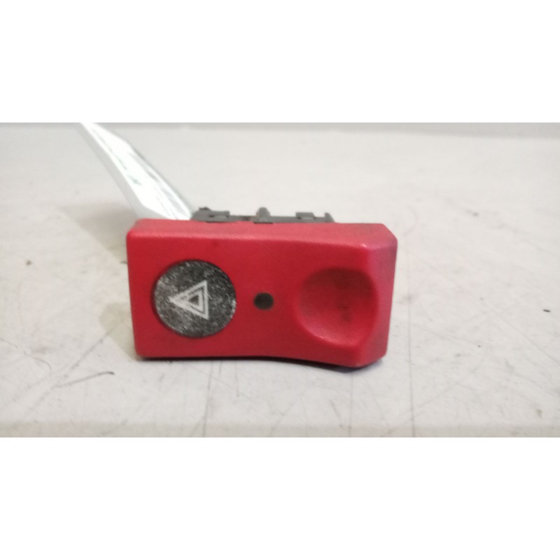 Recambio de warning para renault magnum ab diesel referencia OEM IAM 5010306848  