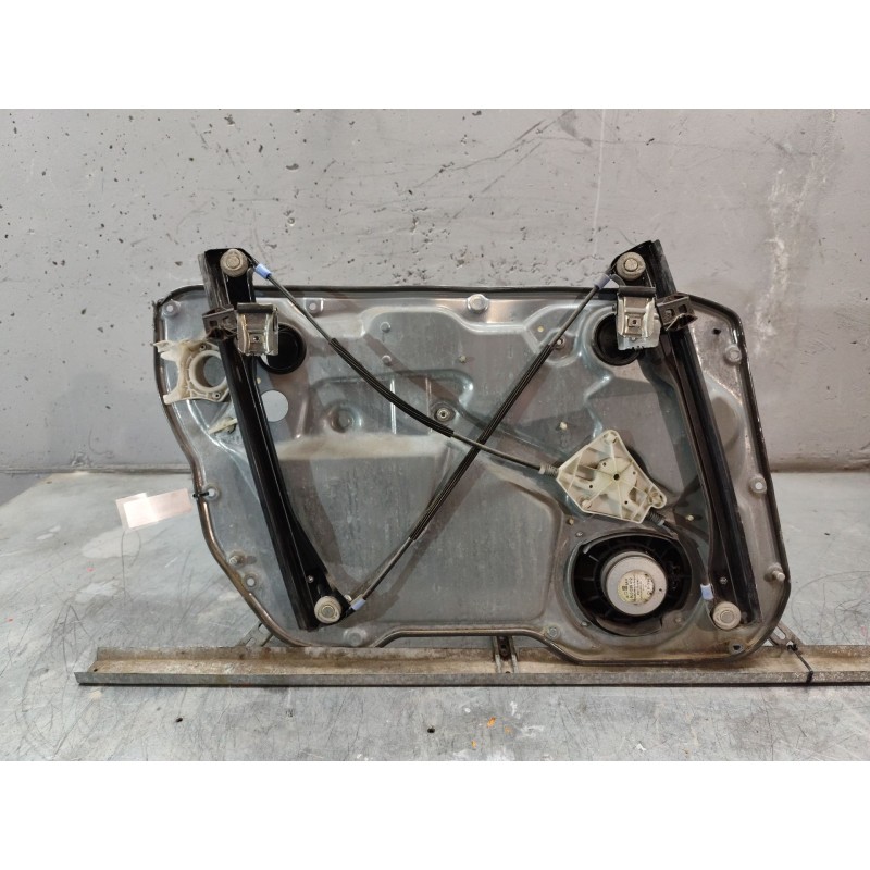 Recambio de elevalunas delantero derecho para seat ibiza iii (6l1) 1.4 16v referencia OEM IAM 6L4837752EQ - Negro 2