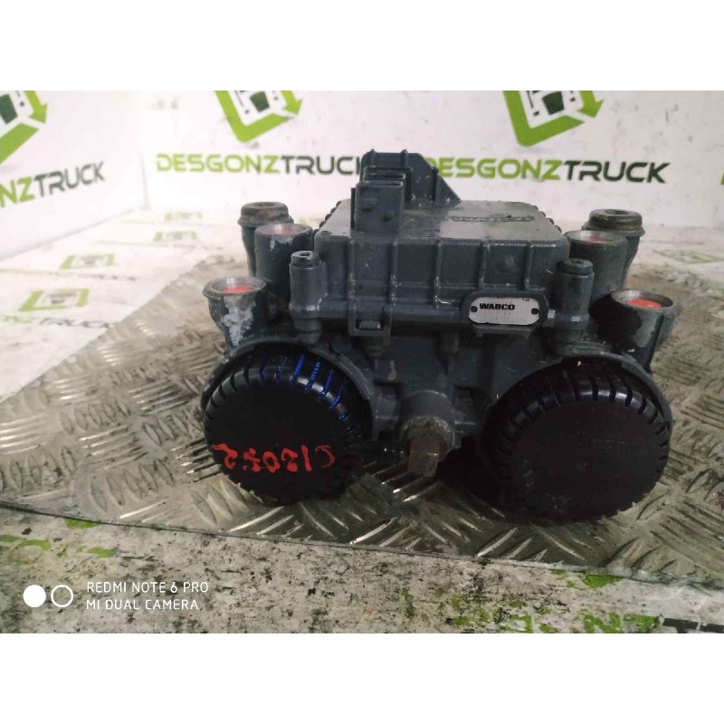 Recambio de valvula aire para daf serie xf105.510 fsa 4x2ld space-cab referencia OEM IAM 1867002 4801061050 VALVULA EBS MODULADO - Negro