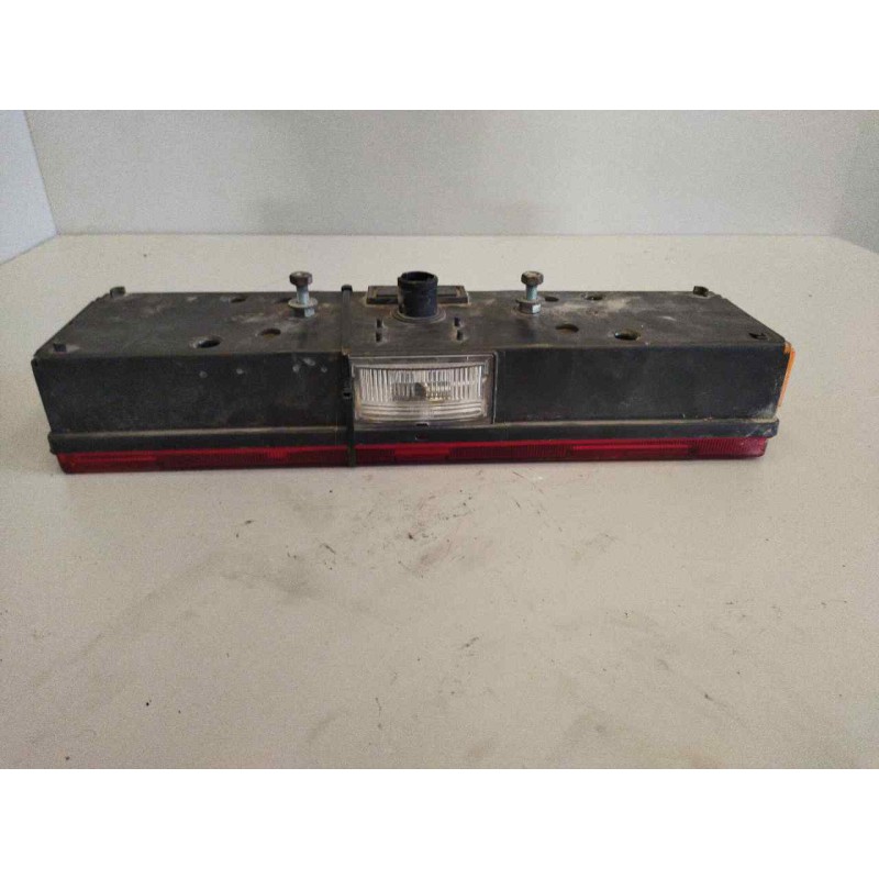 Recambio de piloto trasero izquierdo para . no identificado referencia OEM IAM   PILTO UNIVERSAL CAMION 3