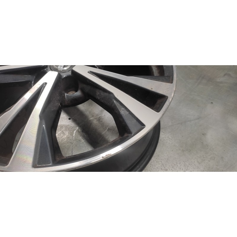 Recambio de juego llantas para nissan qashqai (j11) acenta referencia OEM IAM  18 X 7J 18''-5 TORNILLOS - Blanco 4