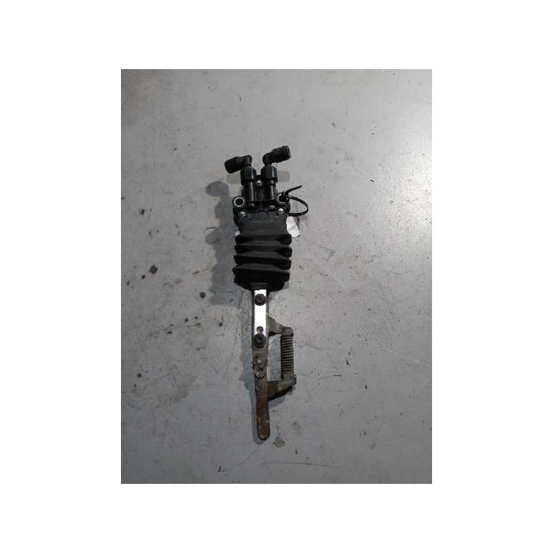 Recambio de valvula aire para renault magnum ab 2005 12.8 diesel referencia OEM IAM 4640070070  VALVULA NIVELADORA - Blanco 3