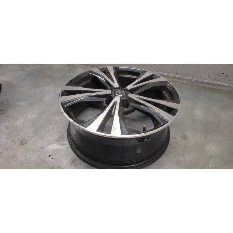 Recambio de juego llantas para nissan qashqai (j11) acenta referencia OEM IAM  18 X 7J 18''-5 TORNILLOS - Blanco 10