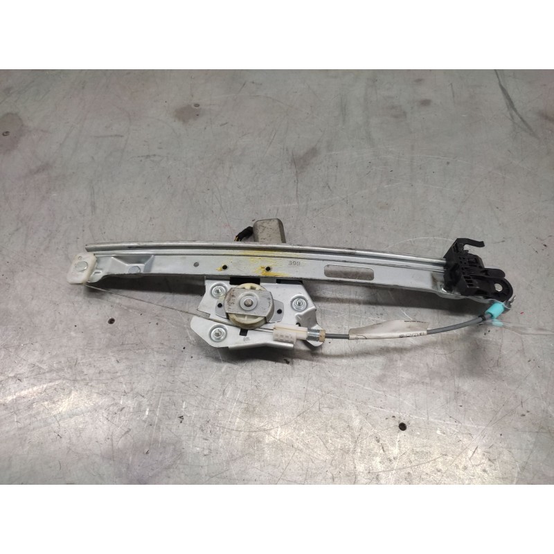 Recambio de elevalunas trasero derecho para bmw serie 3 berlina (e90) 320d referencia OEM IAM 71001603 2