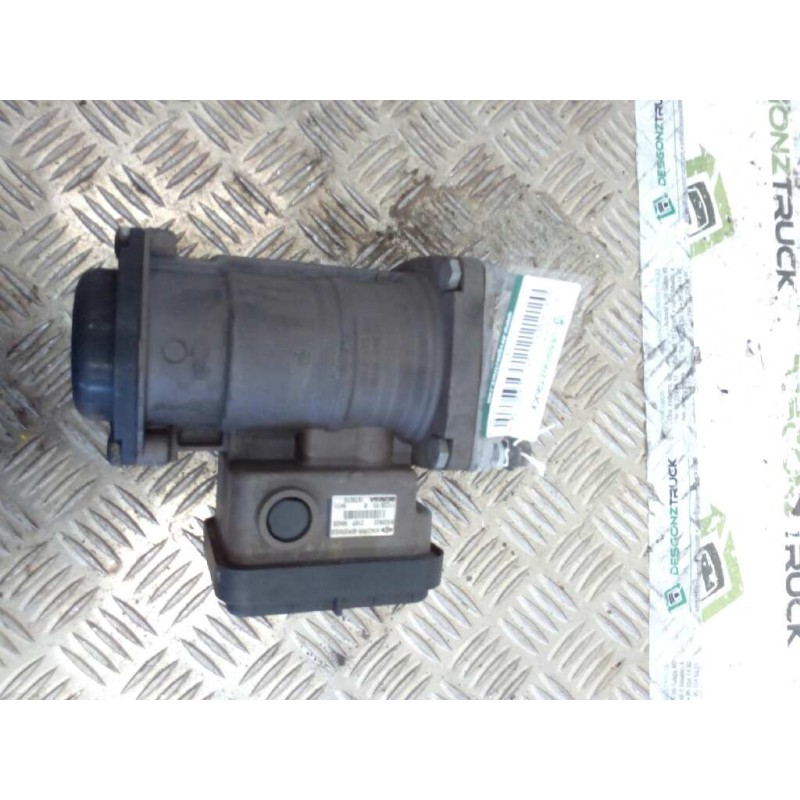 Recambio de valvula aire para scania serie p/g/r (l-clase) fsa r620 (4x2) largo cr 19 a referencia OEM IAM 1879274 K020622 VALVU - Blanco