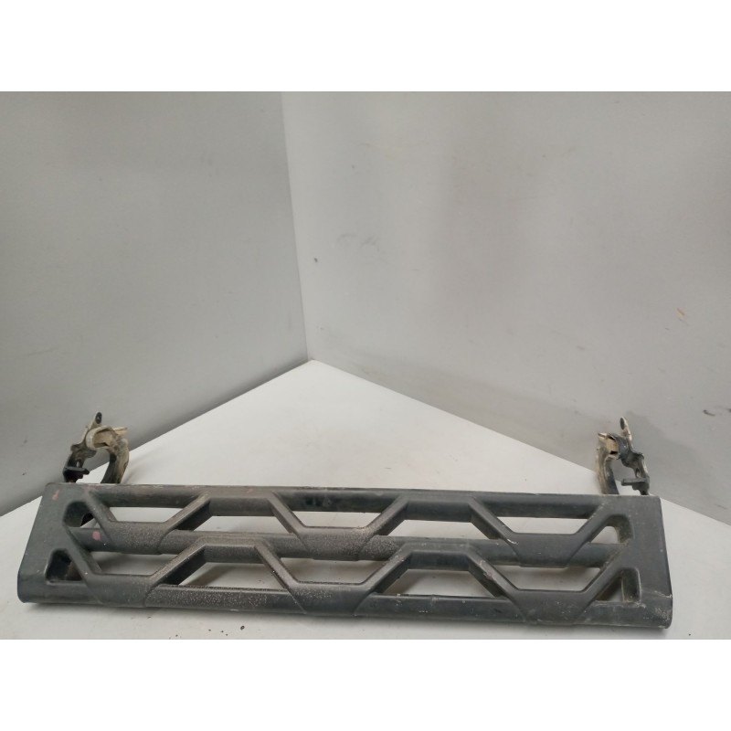 Recambio de peldaño frontal para renault serie t 12.8 diesel referencia OEM IAM 7482295643  7482275869
