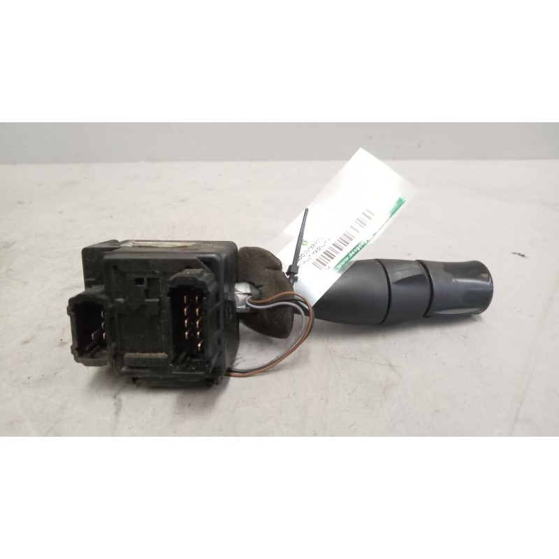 Recambio de mando intermitentes para renault magnum ab diesel referencia OEM IAM 5010589561  