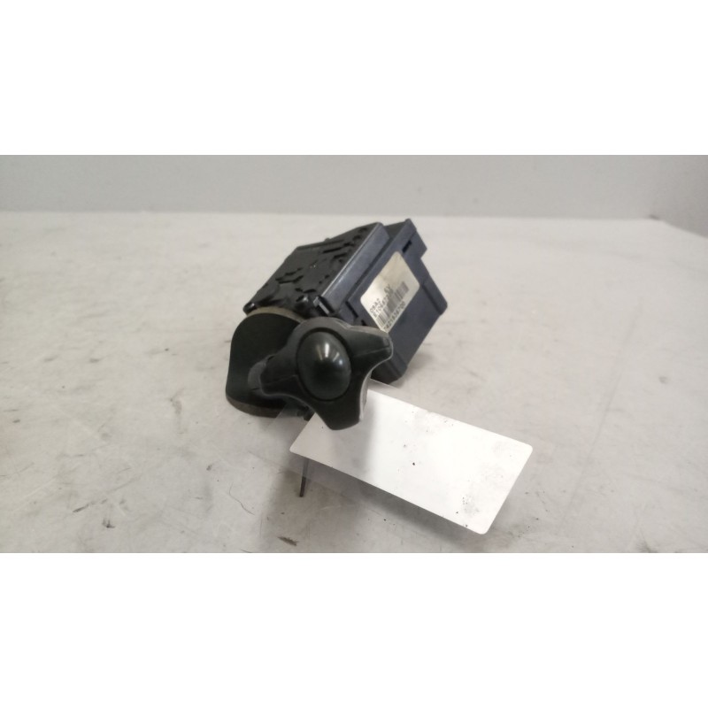 Recambio de mando limpia para renault magnum ab diesel referencia OEM IAM 7421535700 - Blanco 2