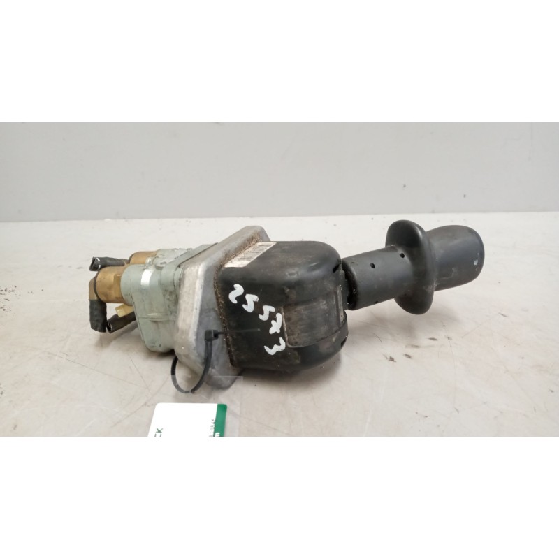 Recambio de palanca freno de mano para renault magnum ab diesel referencia OEM IAM 7420813846  9617231390