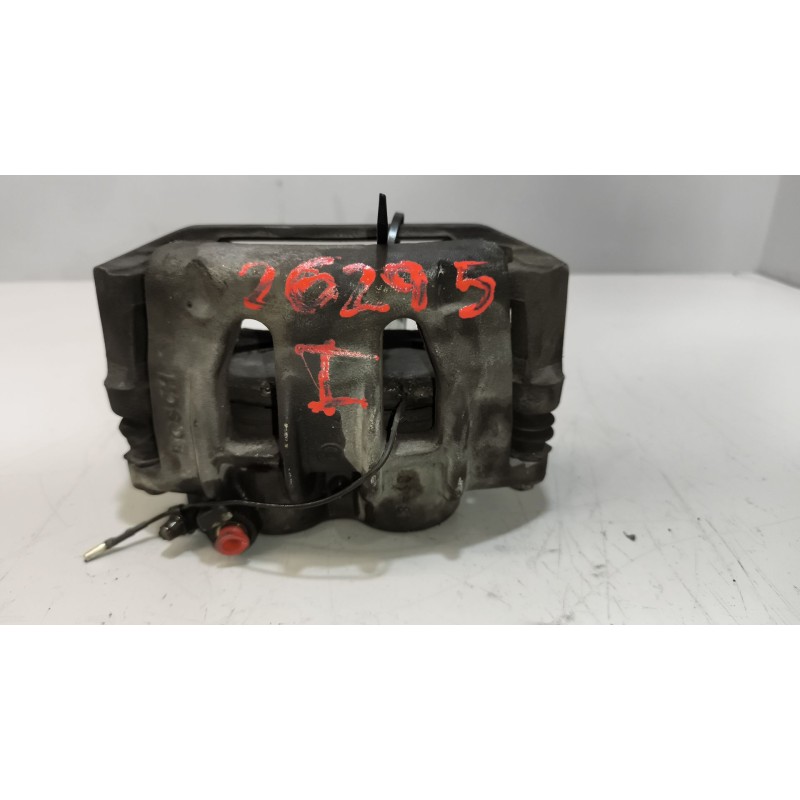 Recambio de pinza freno delantera izquierda para nissan cabstar e 3.0 diesel referencia OEM IAM 204085 BOSCH 