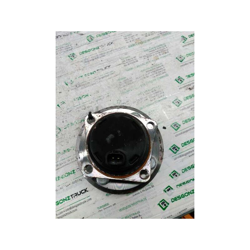Recambio de buje trasero izquierdo para toyota corolla (e12) 1.6 linea terra sedán referencia OEM IAM   