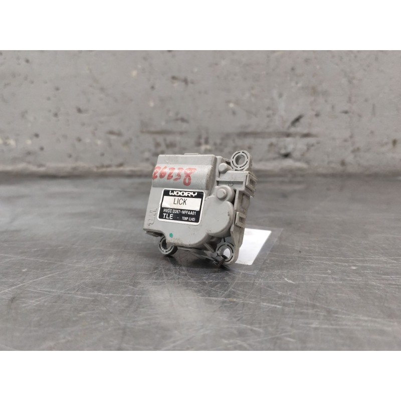 Recambio de motor apertura trampillas climatizador para kia sportage iv (ql, qle) 1.7 crdi referencia OEM IAM D267NFFAA01 - Blanco