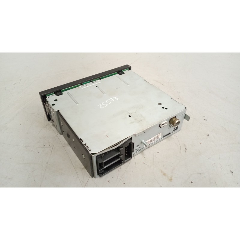 Recambio de sistema audio / radio cd para renault magnum ab 2005 12.8 diesel referencia OEM IAM 7423123002 - Blanco 2