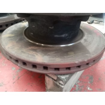 Recambio de buje trasero izquierdo para iveco eurocargo fg 120 e larga distancia referencia OEM IAM 7186804  