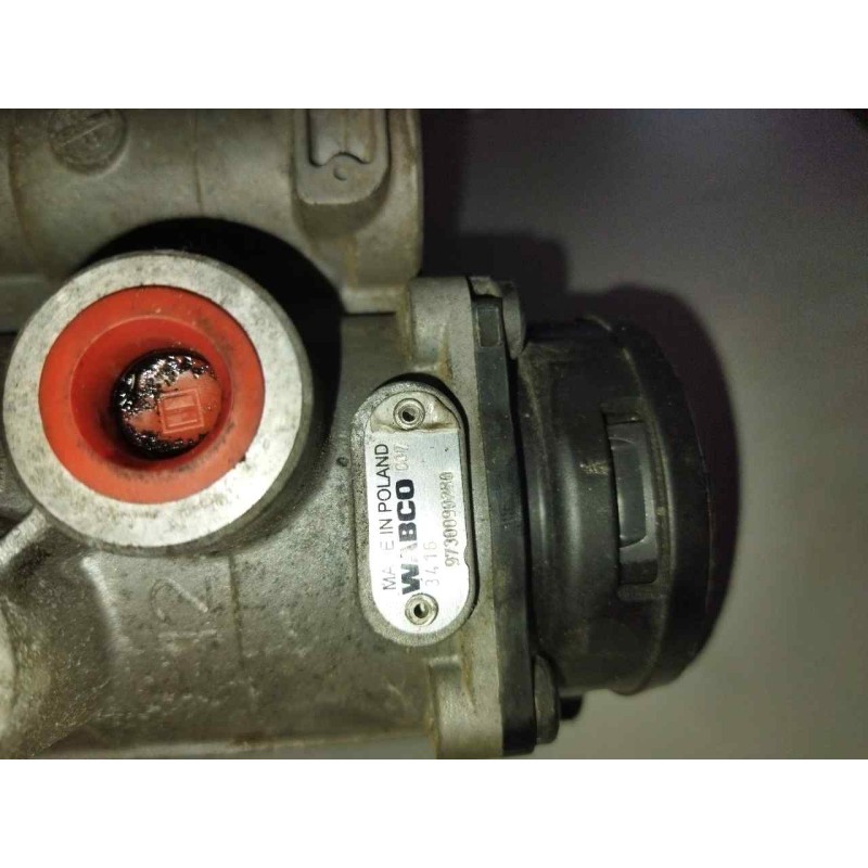 Recambio de valvula aire para scania serie 4 (p/r 124 l) fsa 420 (4x2) e2/e3 corto cr 13 / 14 b referencia OEM IAM 9730090250 2