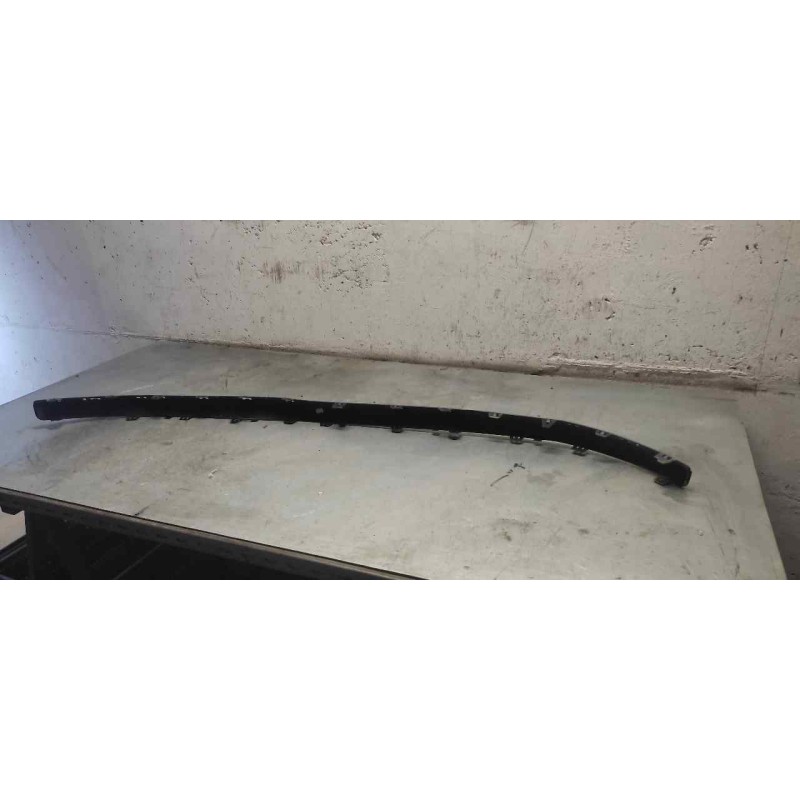 Recambio de molduras delanteras para peugeot 407 1.8 16v cat referencia OEM IAM 9644596377 2