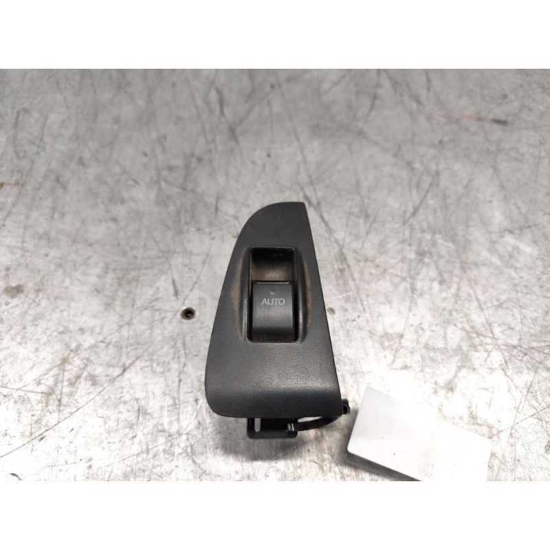 Recambio de mando elevalunas trasero derecho para toyota avensis berlina (t25) 2.0 d4-d executive berlina (5-ptas.) referencia O