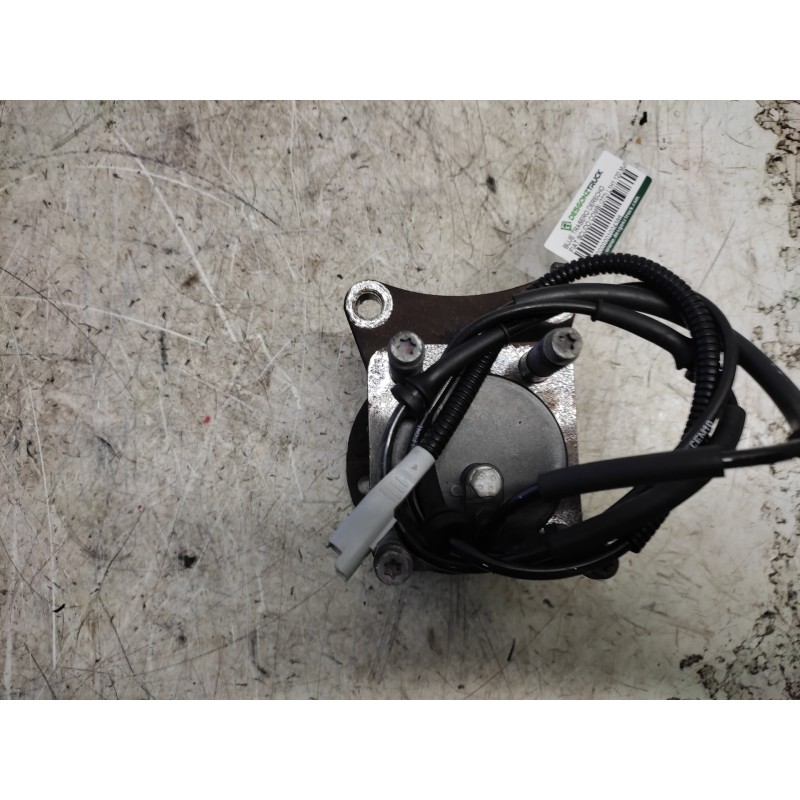 Recambio de buje trasero derecho para fiat scudo combi (272) l1h1 120 multijet (5 pl.) referencia OEM IAM - Blanco 2