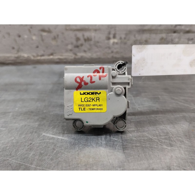 Recambio de motor apertura trampillas climatizador para kia sportage iv (ql, qle) 1.7 crdi referencia OEM IAM D267NFFLA01 - Blanco 4