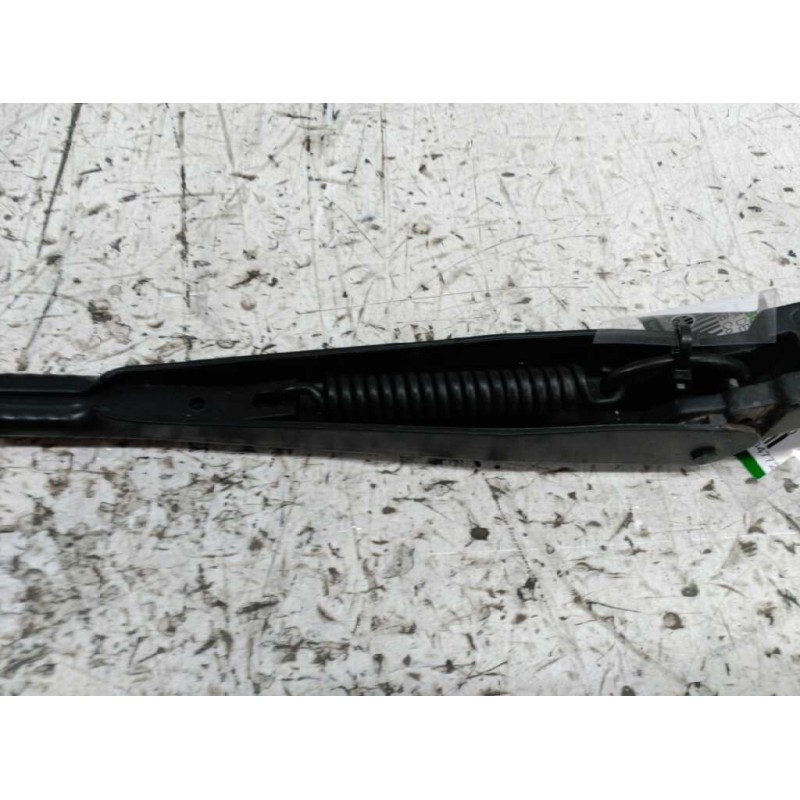 Recambio de brazo limpia delantero derecho para peugeot 308 confort referencia OEM IAM 9680477280 2