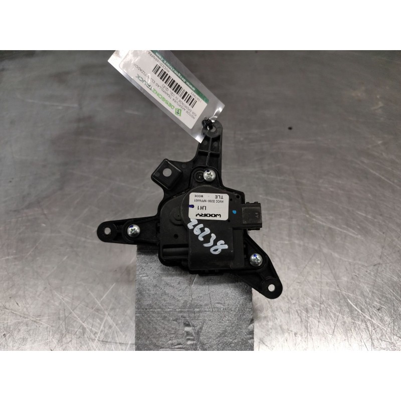 Recambio de motor apertura trampillas climatizador para kia sportage iv (ql, qle) 1.7 crdi referencia OEM IAM HVCCD266NFFAA01 - Blanco