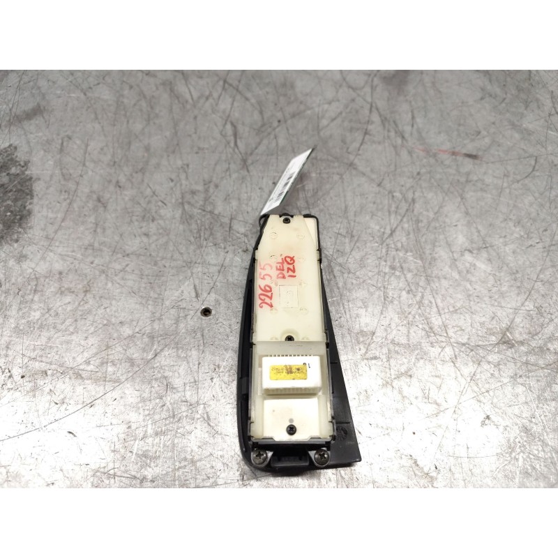 Recambio de mando elevalunas delantero izquierdo para toyota avensis berlina (t25) 2.0 d4-d executive berlina (5-ptas.) referenc 3